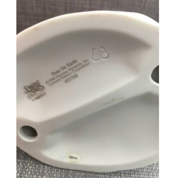 Precious Moments Peas On Earth 1998 - Picture 2 of 2